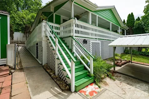 389 Rollins Road Marshall NC 28753