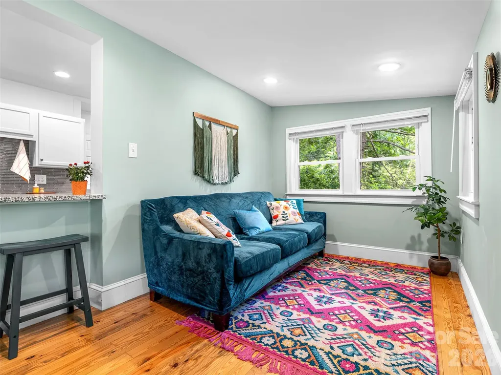 148 Sand Hill Road Asheville NC 28806