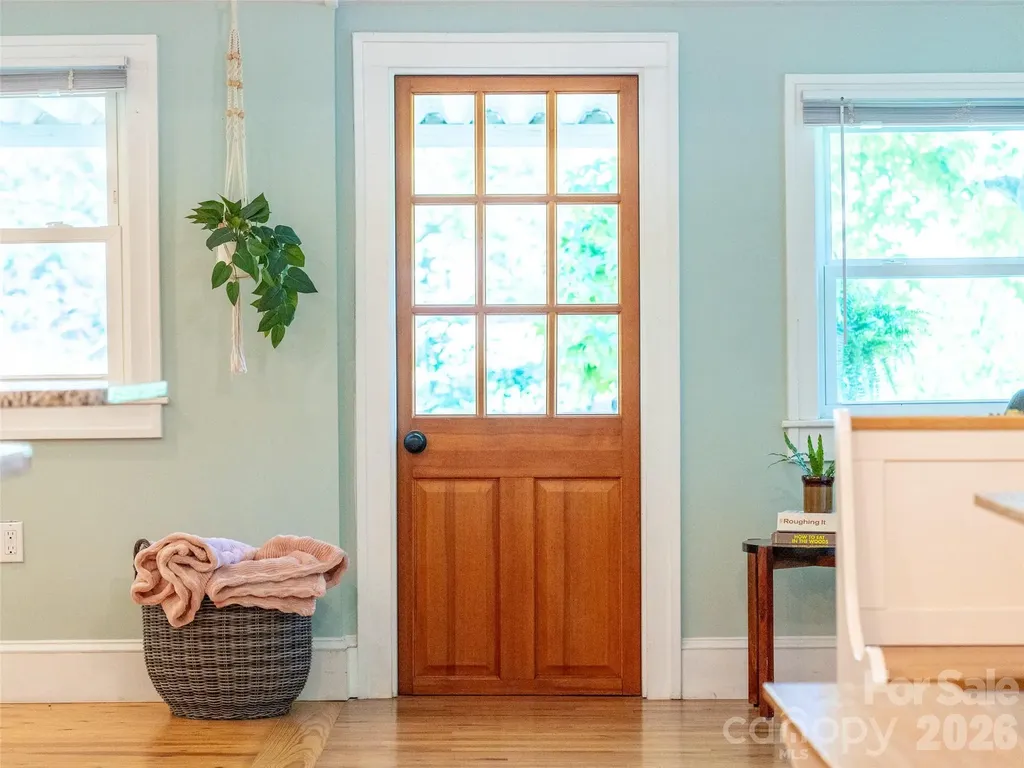 148 Sand Hill Road Asheville NC 28806