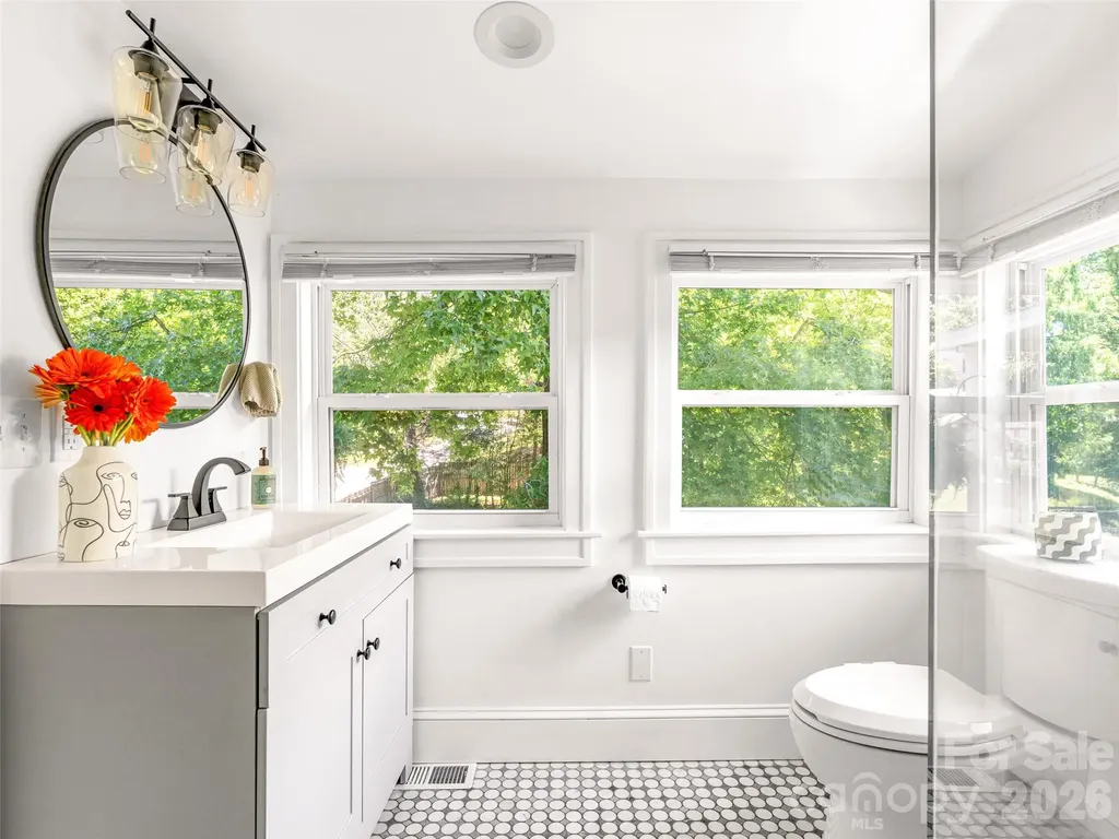 148 Sand Hill Road Asheville NC 28806