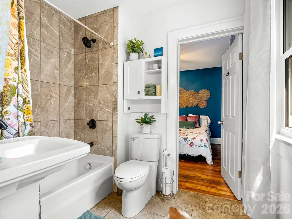 148 Sand Hill Road Asheville NC 28806