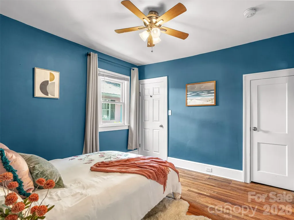 148 Sand Hill Road Asheville NC 28806