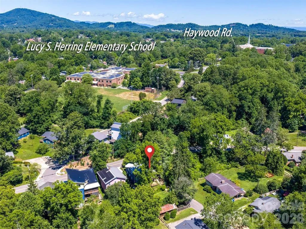 148 Sand Hill Road Asheville NC 28806