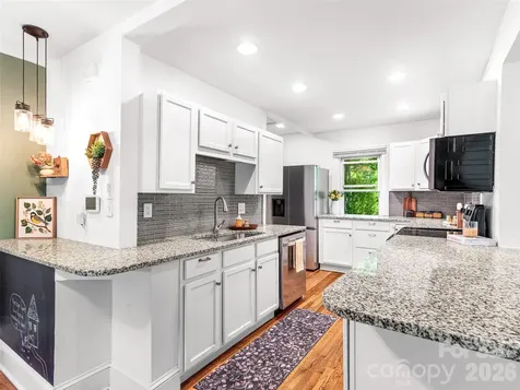 148 Sand Hill Road Asheville NC 28806