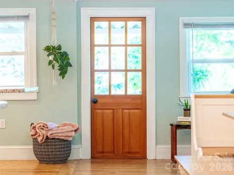 148 Sand Hill Road Asheville NC 28806