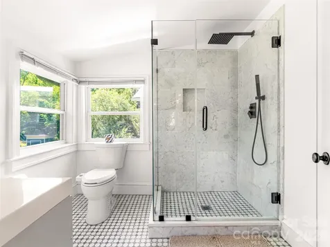 148 Sand Hill Road Asheville NC 28806