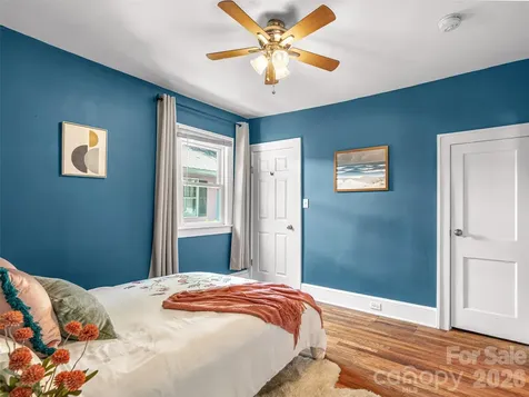 148 Sand Hill Road Asheville NC 28806