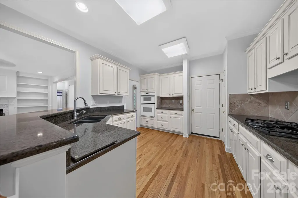 2615 Providence Hills Drive Matthews NC 28105