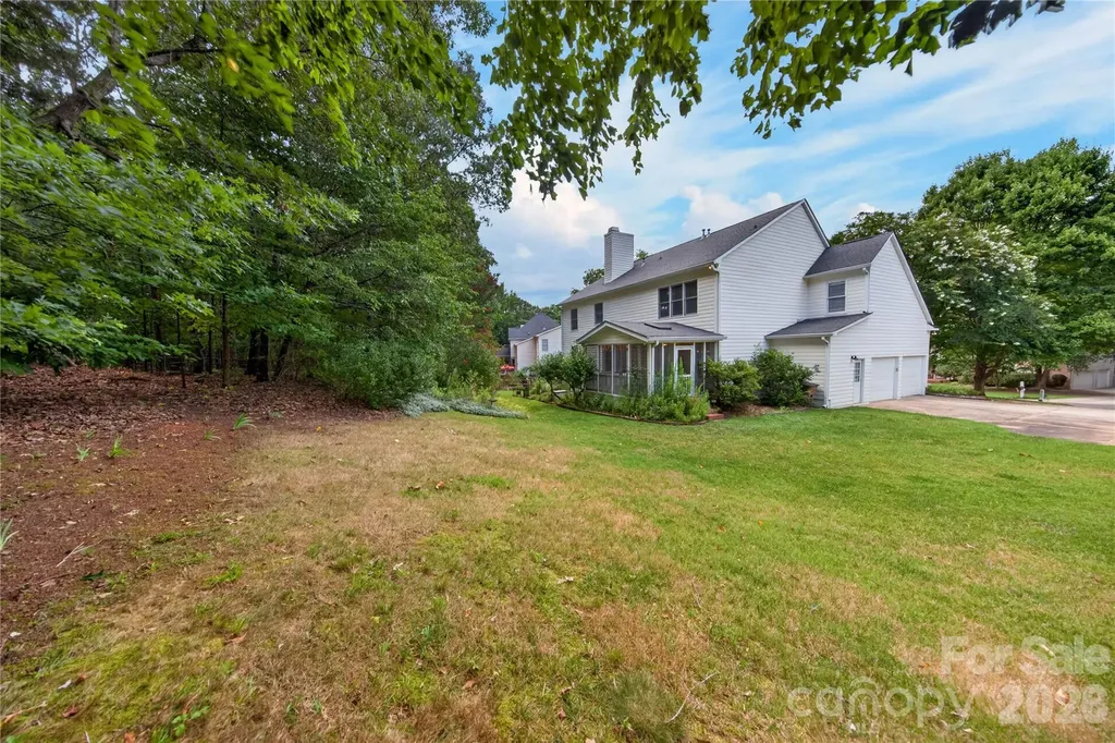 2615 Providence Hills Drive Matthews NC 28105