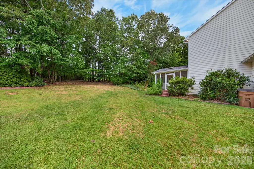 2615 Providence Hills Drive Matthews NC 28105