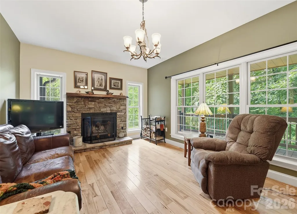 229 Rippling Brook Road Sylva NC 28779