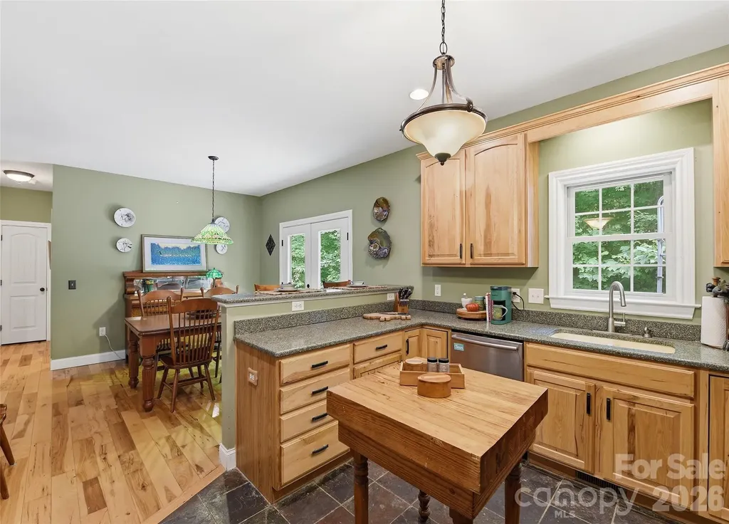 229 Rippling Brook Road Sylva NC 28779