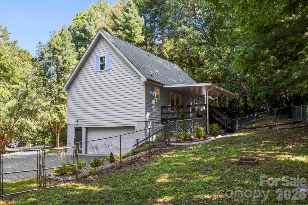 209 Mint Way Flat Rock NC 28731