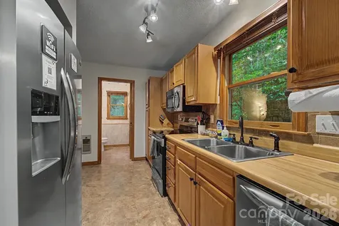 903 Plott Balsam Road Maggie Valley NC 28751