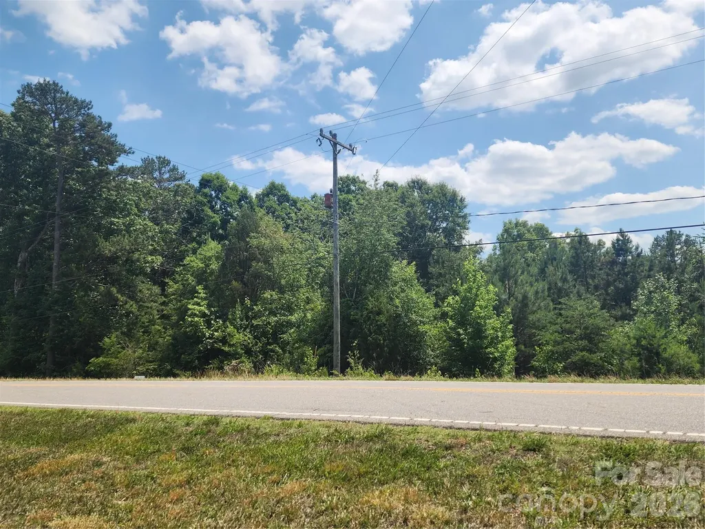 0000 Hickory Highway Statesville NC 28677
