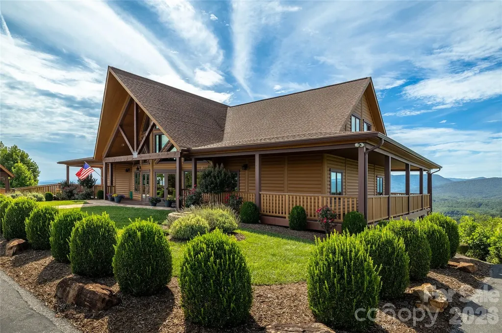 1288 Johns Ridge Parkway Lenoir NC 28645