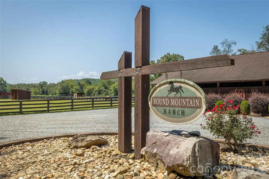 1288 Johns Ridge Parkway Lenoir NC 28645