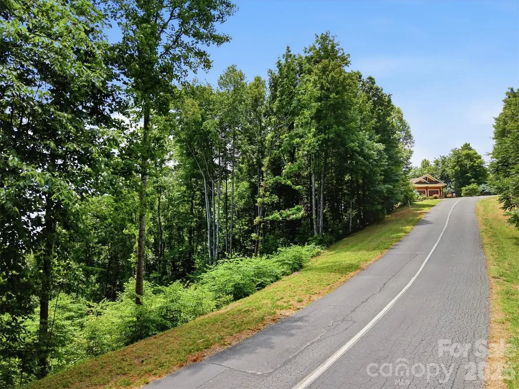 1288 Johns Ridge Parkway Lenoir NC 28645