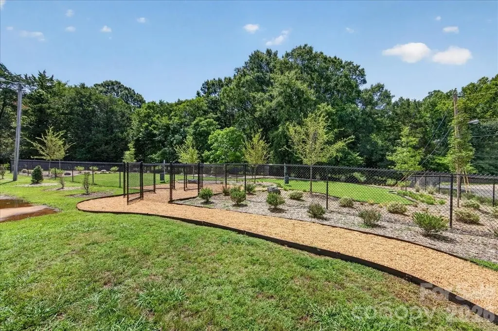 3013 Circles End Charlotte NC 28226