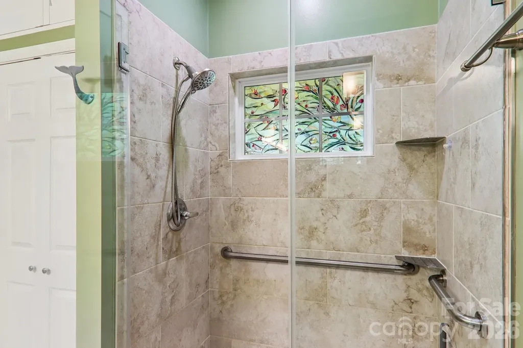 54 Victoria Park Drive Hendersonville NC 28792
