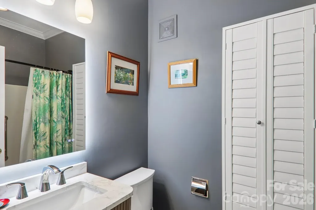 54 Victoria Park Drive Hendersonville NC 28792
