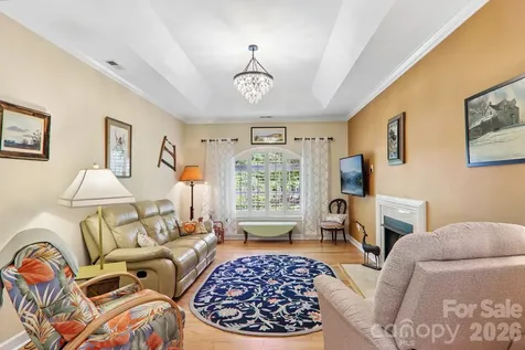 54 Victoria Park Drive Hendersonville NC 28792