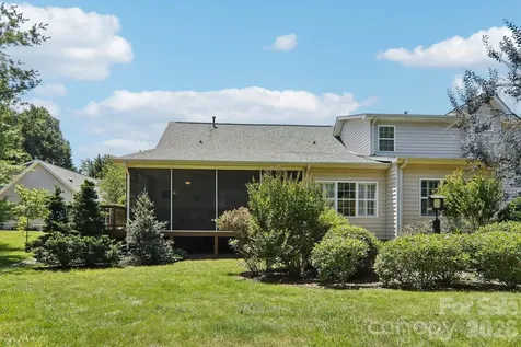 54 Victoria Park Drive Hendersonville NC 28792
