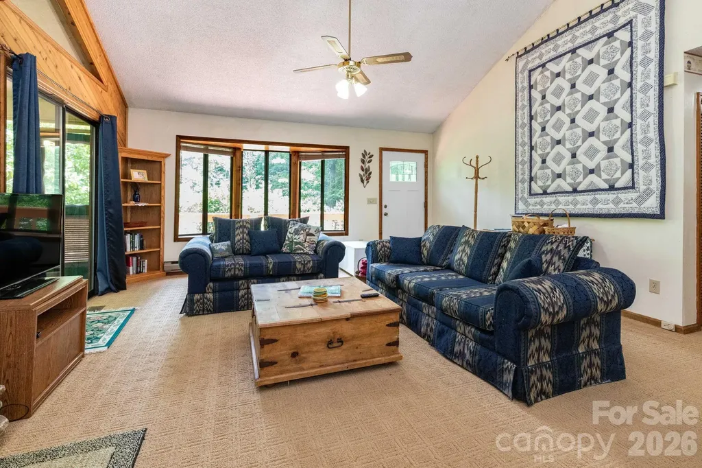 86 Mountain Road Maggie Valley NC 28751