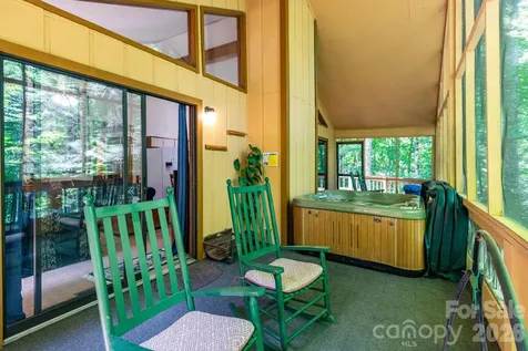86 Mountain Road Maggie Valley NC 28751