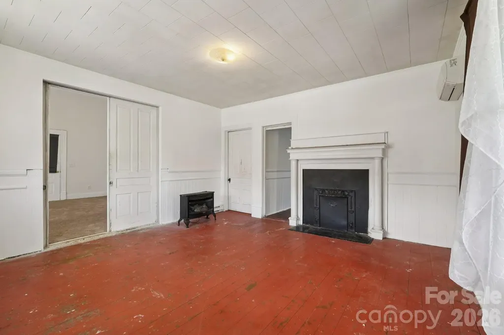 105 W Houston Street Monroe NC 28112