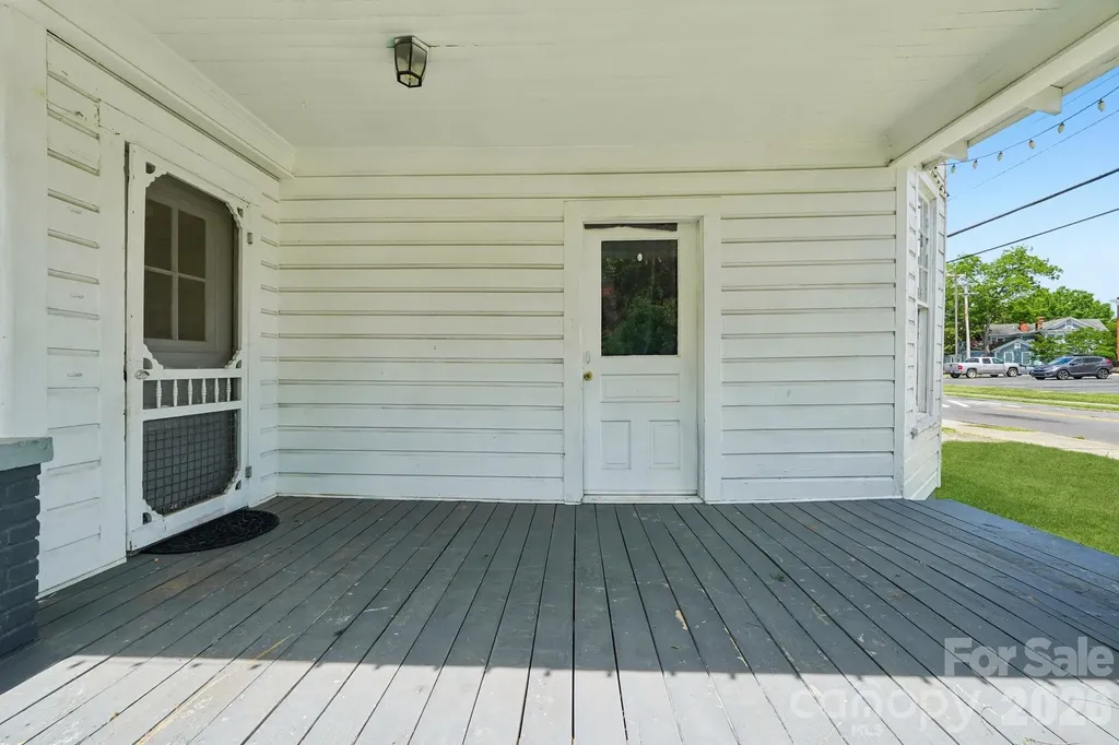 105 W Houston Street Monroe NC 28112