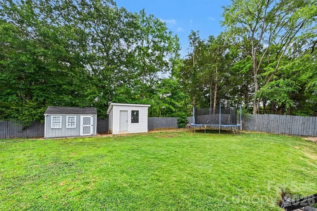 5821 Shadow Creek Road Charlotte NC 28226