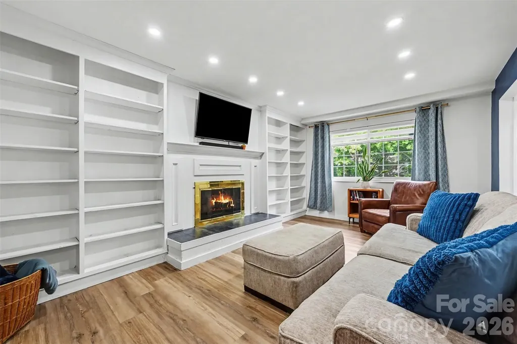 5821 Shadow Creek Road Charlotte NC 28226