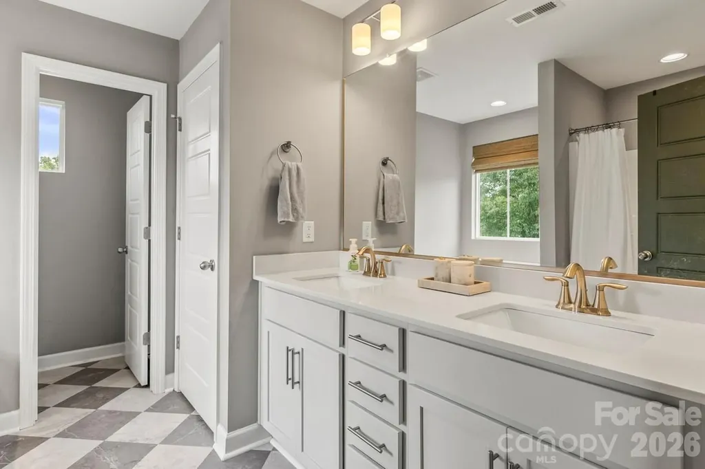 139 Wade Eaton Drive Mocksville NC 27028