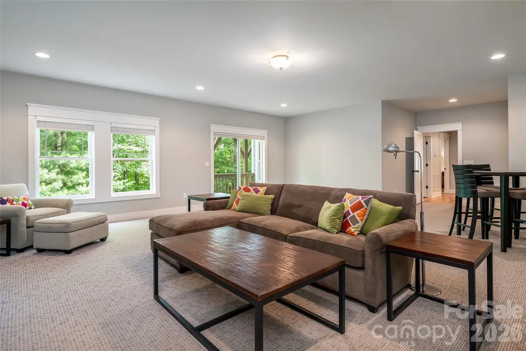 8 Sugarland Ridge Road Fairview NC 28730