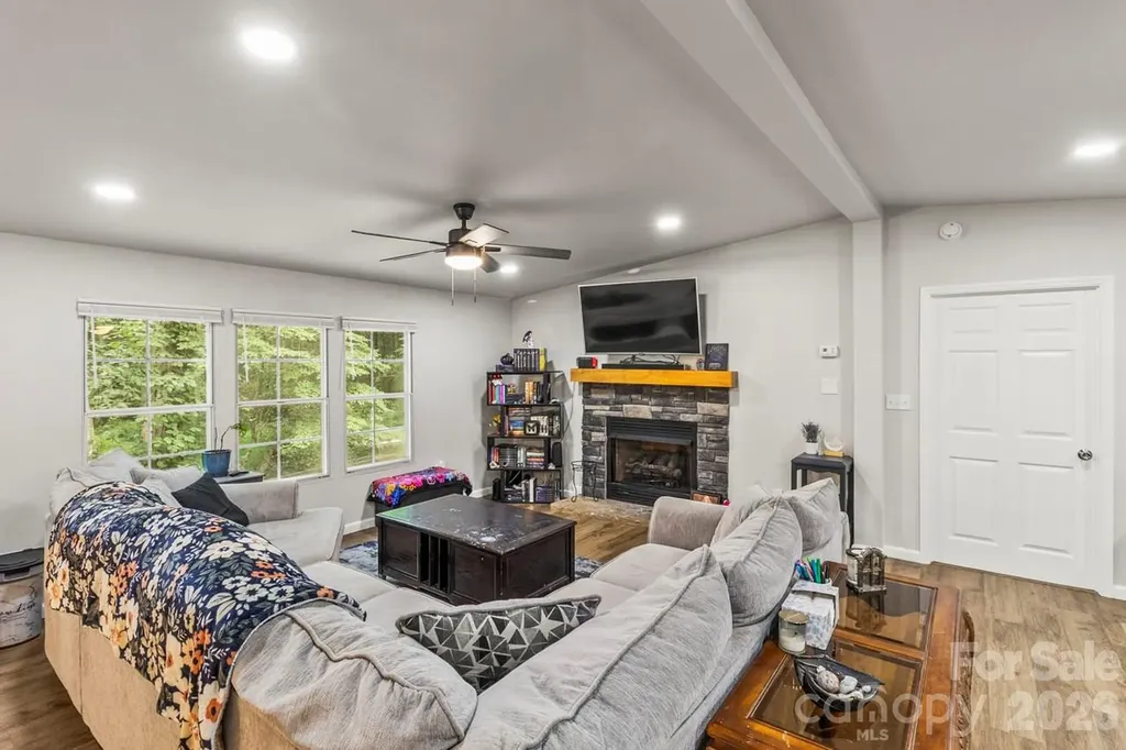 4265 Dry Pond Lane Conover NC 28613
