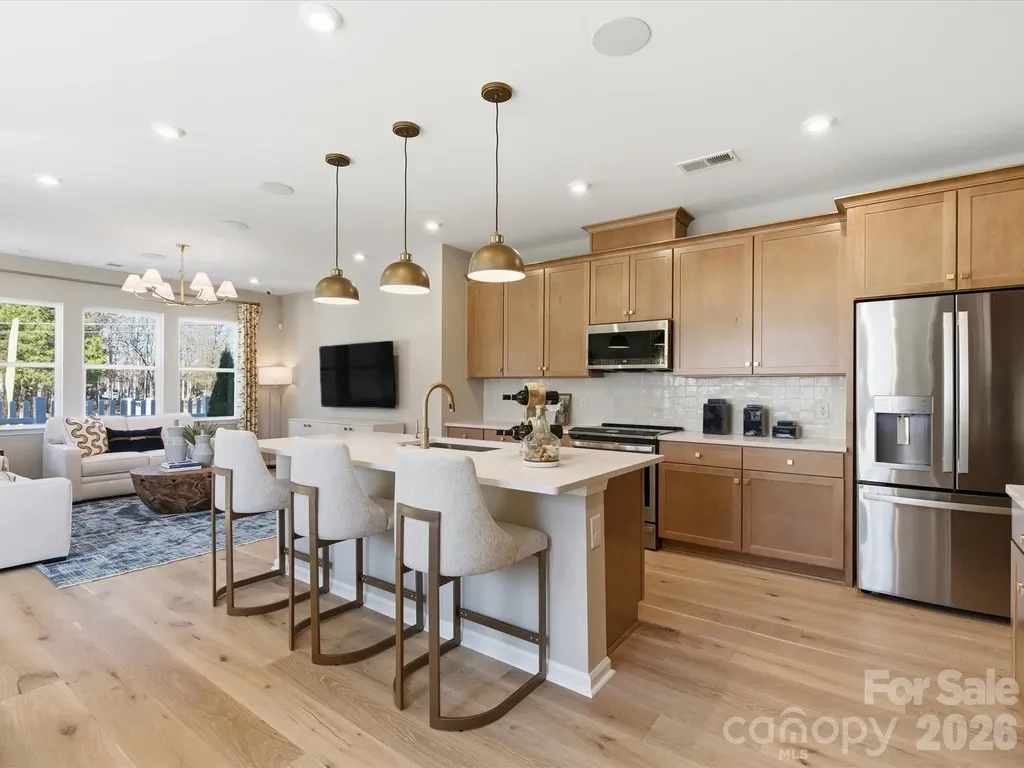 8402 Discovery Lane Charlotte NC 28216