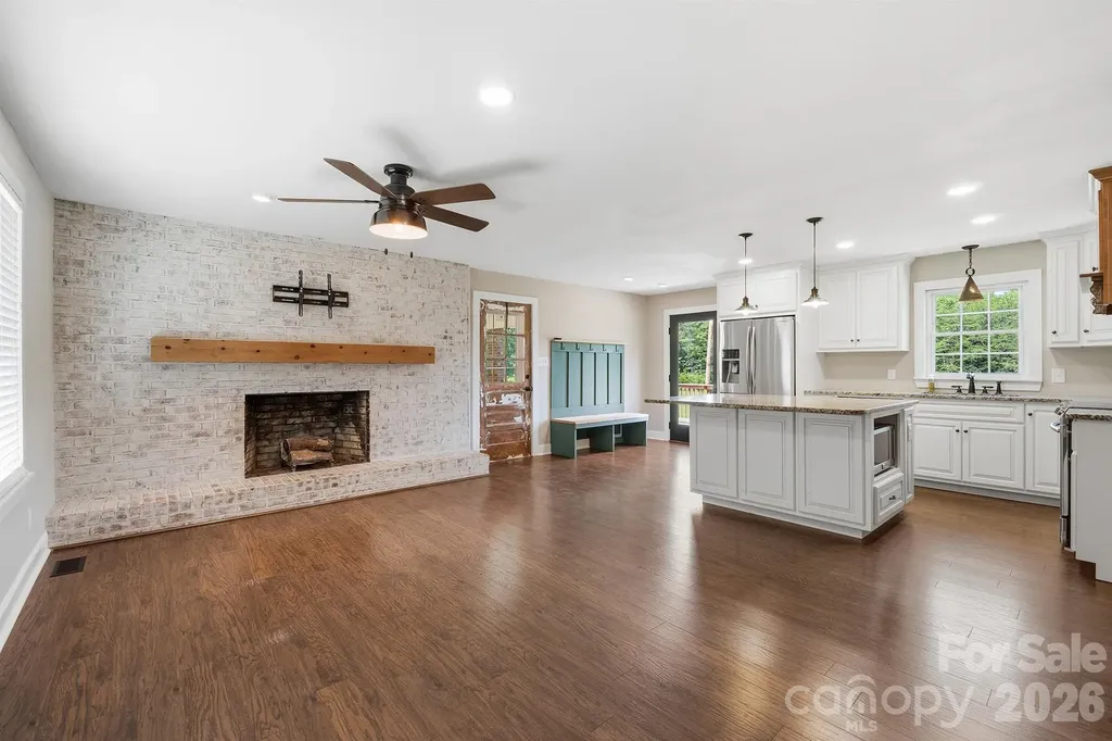 6878 Gracie Lane Vale NC 28168