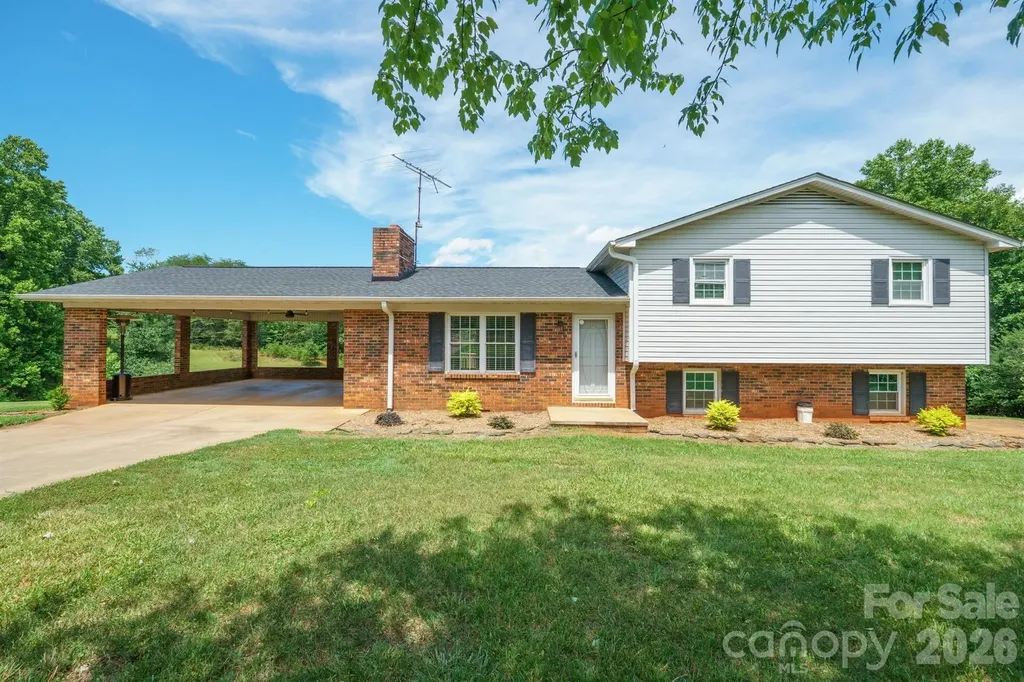 6878 Gracie Lane Vale NC 28168