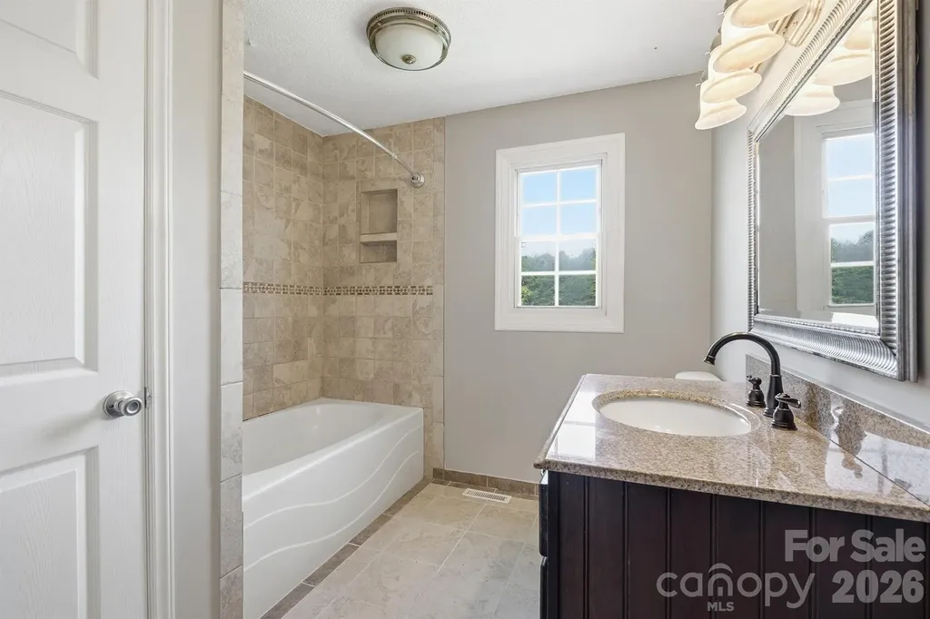 6878 Gracie Lane Vale NC 28168