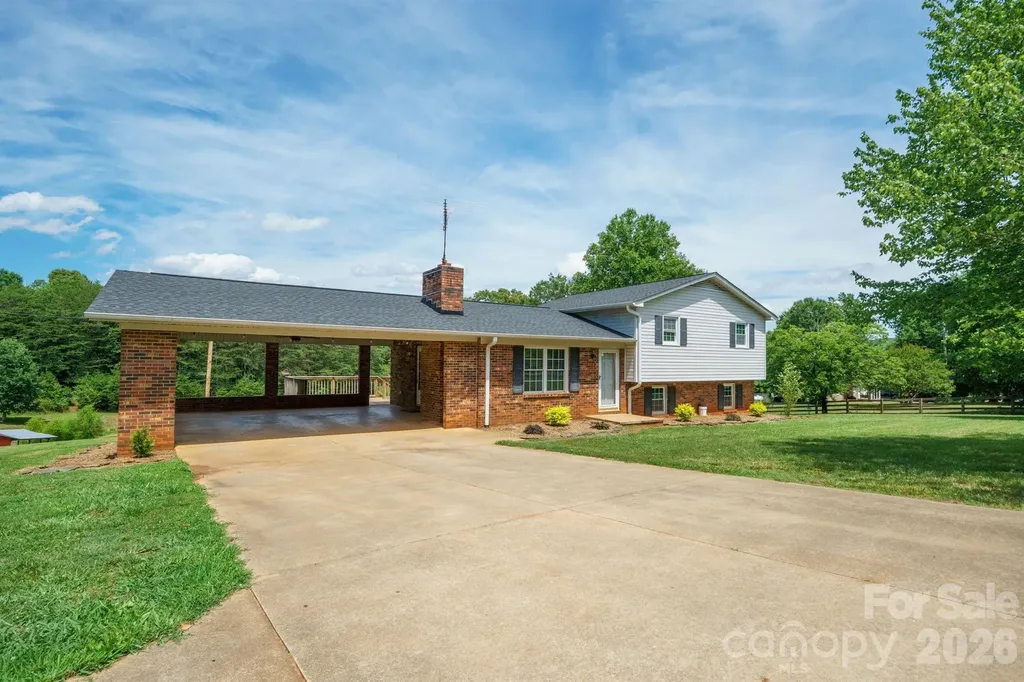 6878 Gracie Lane Vale NC 28168