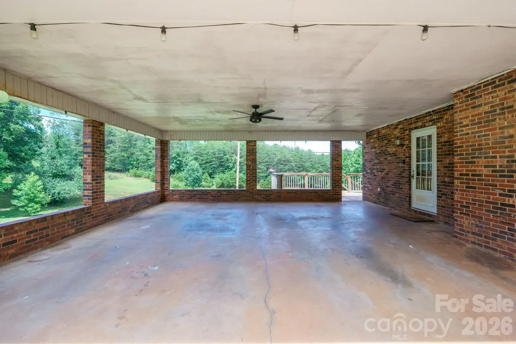 6878 Gracie Lane Vale NC 28168