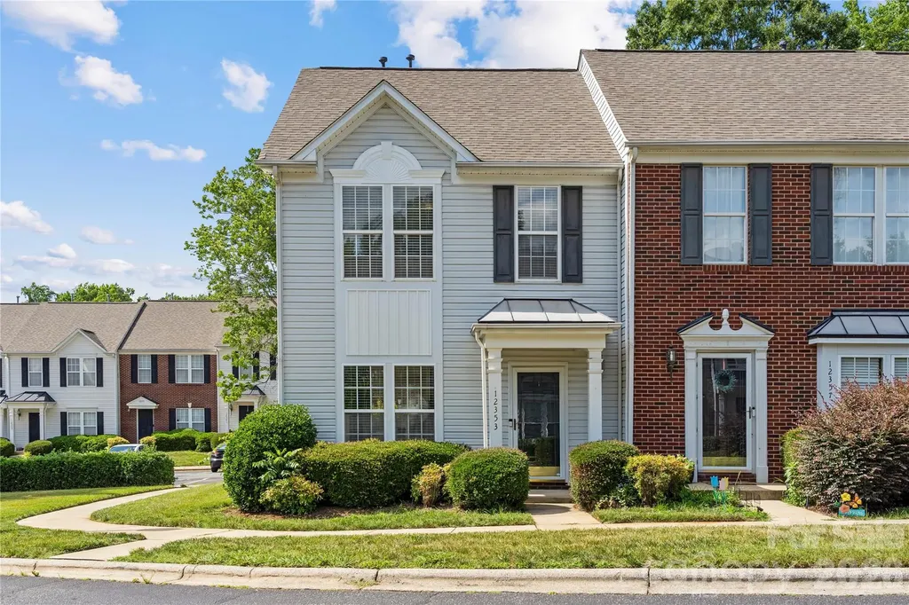 12353 Jessica Place Charlotte NC 28269