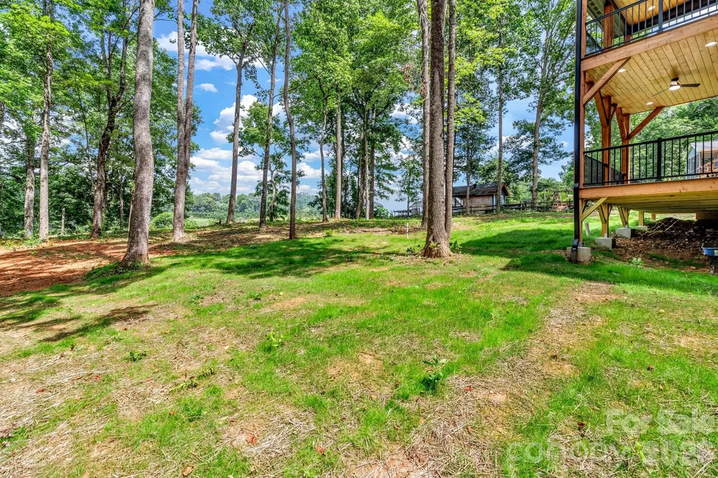 80 Goldenwood Lane Mills River NC 28759