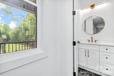 80 Goldenwood Lane Mills River NC 28759
