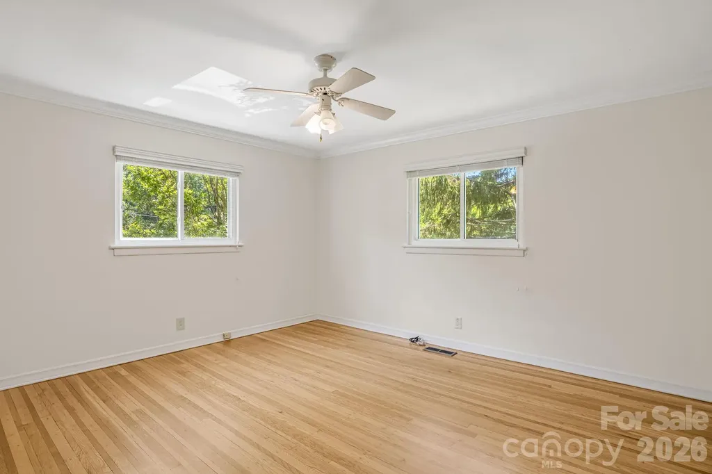 78 Grovewood Road Asheville NC 28804