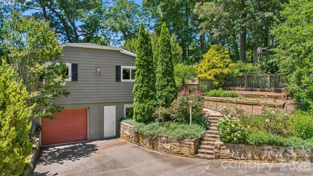 78 Grovewood Road Asheville NC 28804