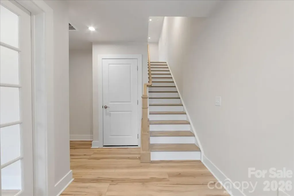 6008 Pivot Court Charlotte NC 28205