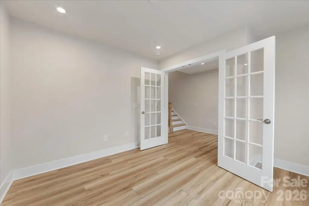 6008 Pivot Court Charlotte NC 28205