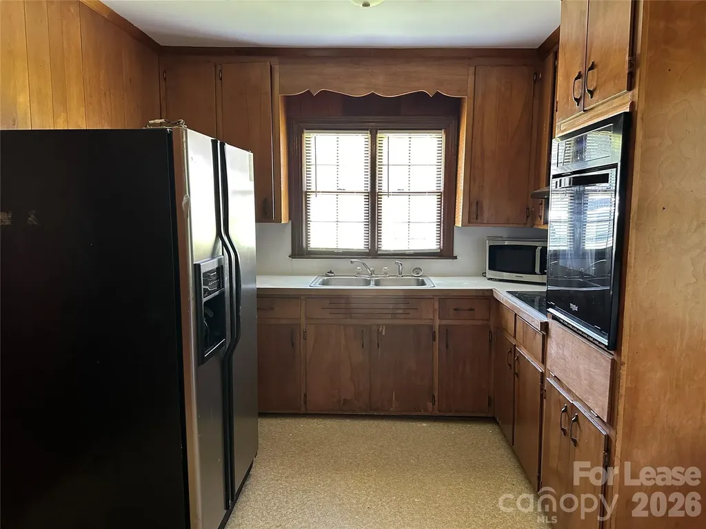 315 N Mulberry Street Statesville NC 28677